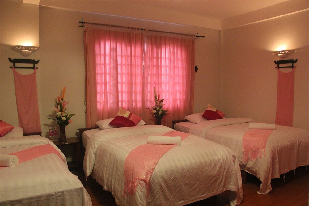 Route 66 Music Restaurant & Hostel Sziemreap Kültér fotó