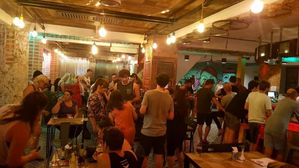 Route 66 Music Restaurant & Hostel Sziemreap Kültér fotó